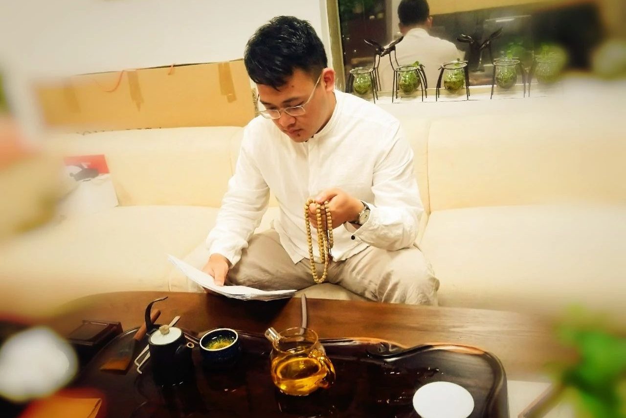 活得丰富多彩，作品才能有血有肉——小李白文案总监